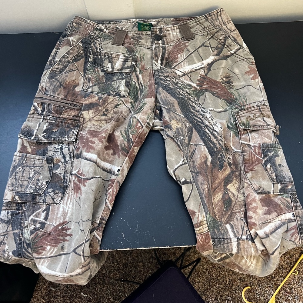 Vintage Cabela’s Camo Cargo Pants Flare Low Waisted